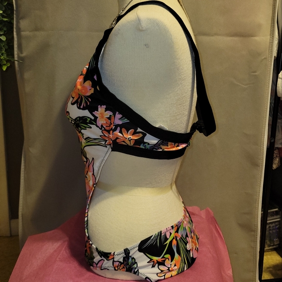 🔥Sexy Floral Monokini - Picture 3 of 7